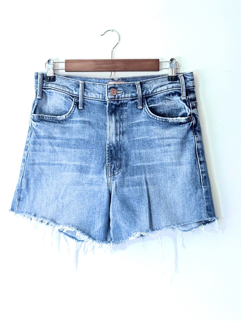 MOTHER Denim Frayed Hem High On The Hog Cut Off Hustler High Waist Shorts Sz 30